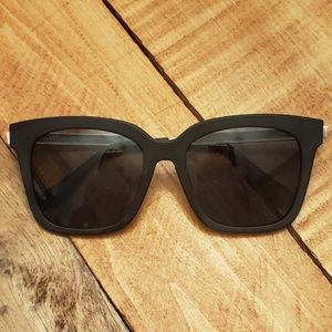Diff Eyewear Bella Polarizes sunglasses